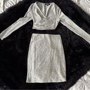 Lulu's Chic Gray Pencil Skirt/ long sleeve crop top Size small